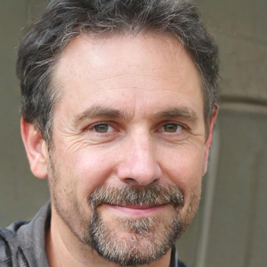 Portrait de Rémy Delcourt, expert en finance d'entreprise